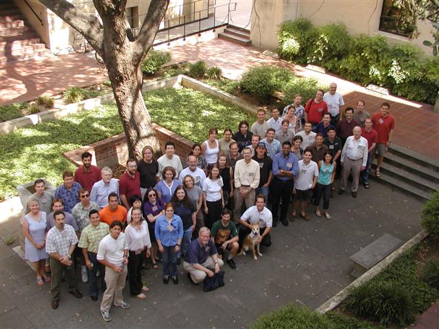 Speakers & students of the 2003 Michelson Summer School.